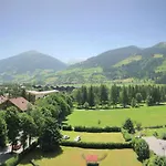 Germania Gastein - Ganzjaehrig Inklusive Alpentherme Gastein & Sommersaison Inklusive Gasteiner Bergbahnen Hotel Bad Hofgastein