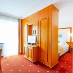 Germania Gastein - Ganzjaehrig Inklusive Alpentherme Gastein & Sommersaison Inklusive Gasteiner Bergbahnen Hotel 4*
