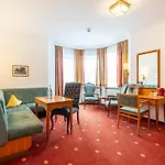 Germania Gastein - Ganzjaehrig Inklusive Alpentherme Gastein & Sommersaison Inklusive Gasteiner Bergbahnen Hotel 4*