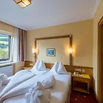 Germania Gastein - Ganzjaehrig Inklusive Alpentherme Gastein & Sommersaison Inklusive Gasteiner Bergbahnen 4*