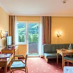 Hotel Germania Gastein - Ganzjaehrig Inklusive Alpentherme Gastein & Sommersaison Inklusive Gasteiner Bergbahnen 4*