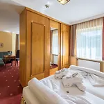 Hotel Germania Gastein - Ganzjaehrig Inklusive Alpentherme Gastein & Sommersaison Inklusive Gasteiner Bergbahnen Bad Hofgastein