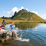 Germania Gastein - Ganzjaehrig Inklusive Alpentherme Gastein & Sommersaison Inklusive Gasteiner Bergbahnen 4* Bad Hofgastein