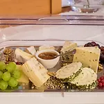 Germania Gastein - Ganzjaehrig Inklusive Alpentherme Gastein & Sommersaison Inklusive Gasteiner Bergbahnen Hotel