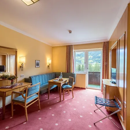 ホテル Germania Gastein - Ganzjaehrig Inklusive Alpentherme Gastein & Sommersaison Inklusive Gasteiner Bergbahnen 4*