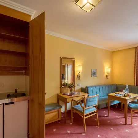 Отель Germania Gastein - Ganzjaehrig Inklusive Alpentherme Gastein 4*