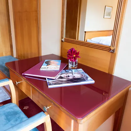 Germania Gastein: Alpine Wellness & Mountain Adventures Bad Hofgastein