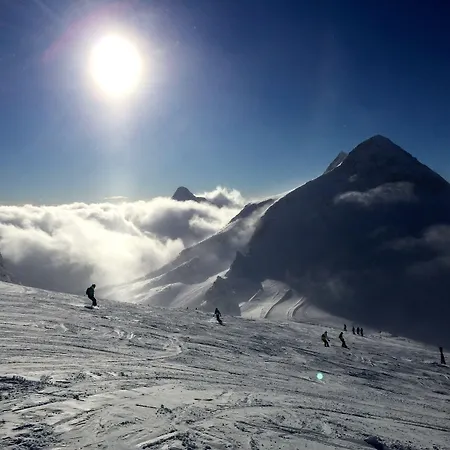 ホテル Germania Gastein - Ganzjaehrig Inklusive Alpentherme Gastein 4*