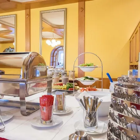 Germania Gastein - Ganzjaehrig Inklusive Alpentherme Gastein ホテル 4*